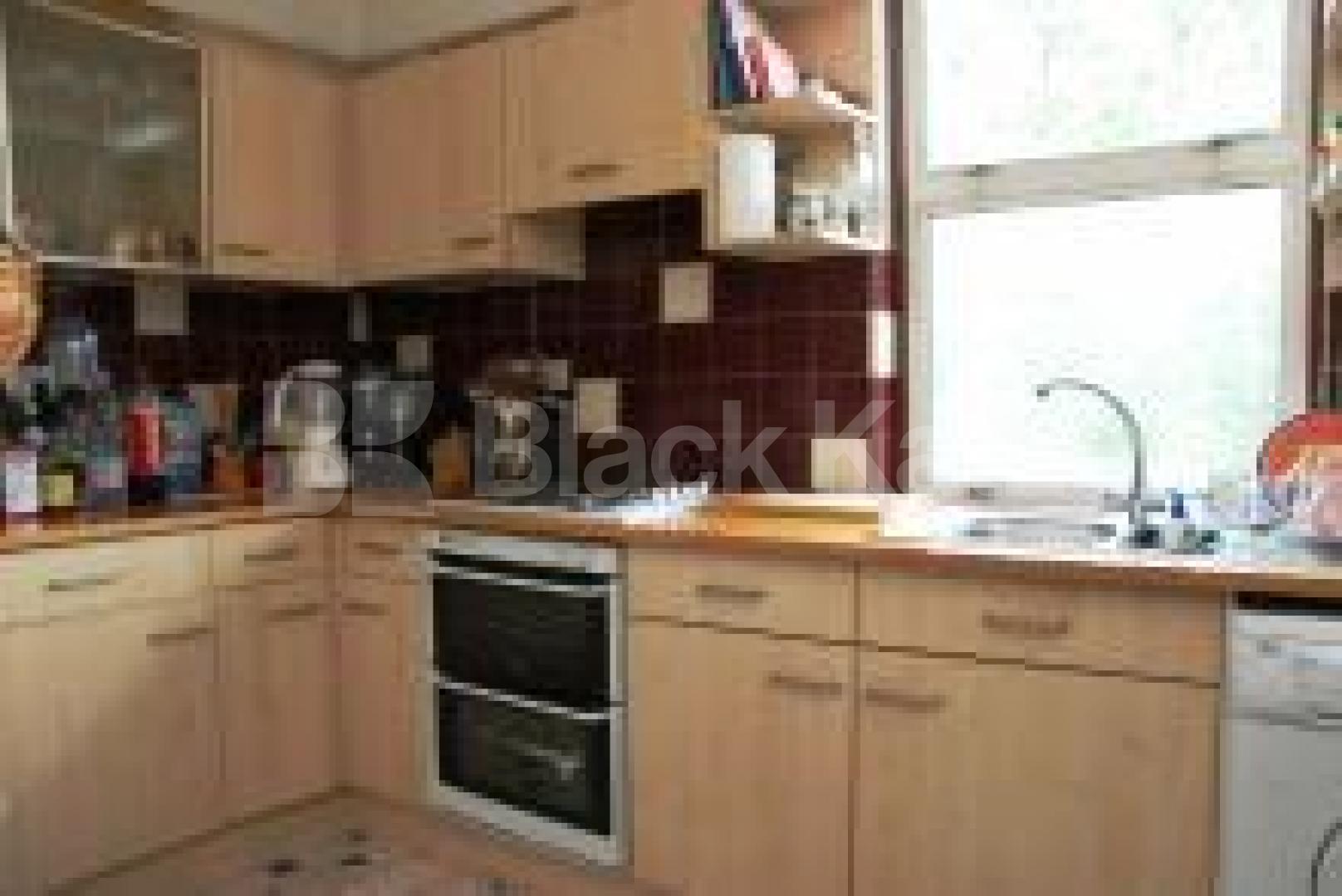 			NEW INSTRUCTION!, 4 Bedroom, 1 bath, 1 reception Maisonette			 Maryland Road, WOOD GREEN